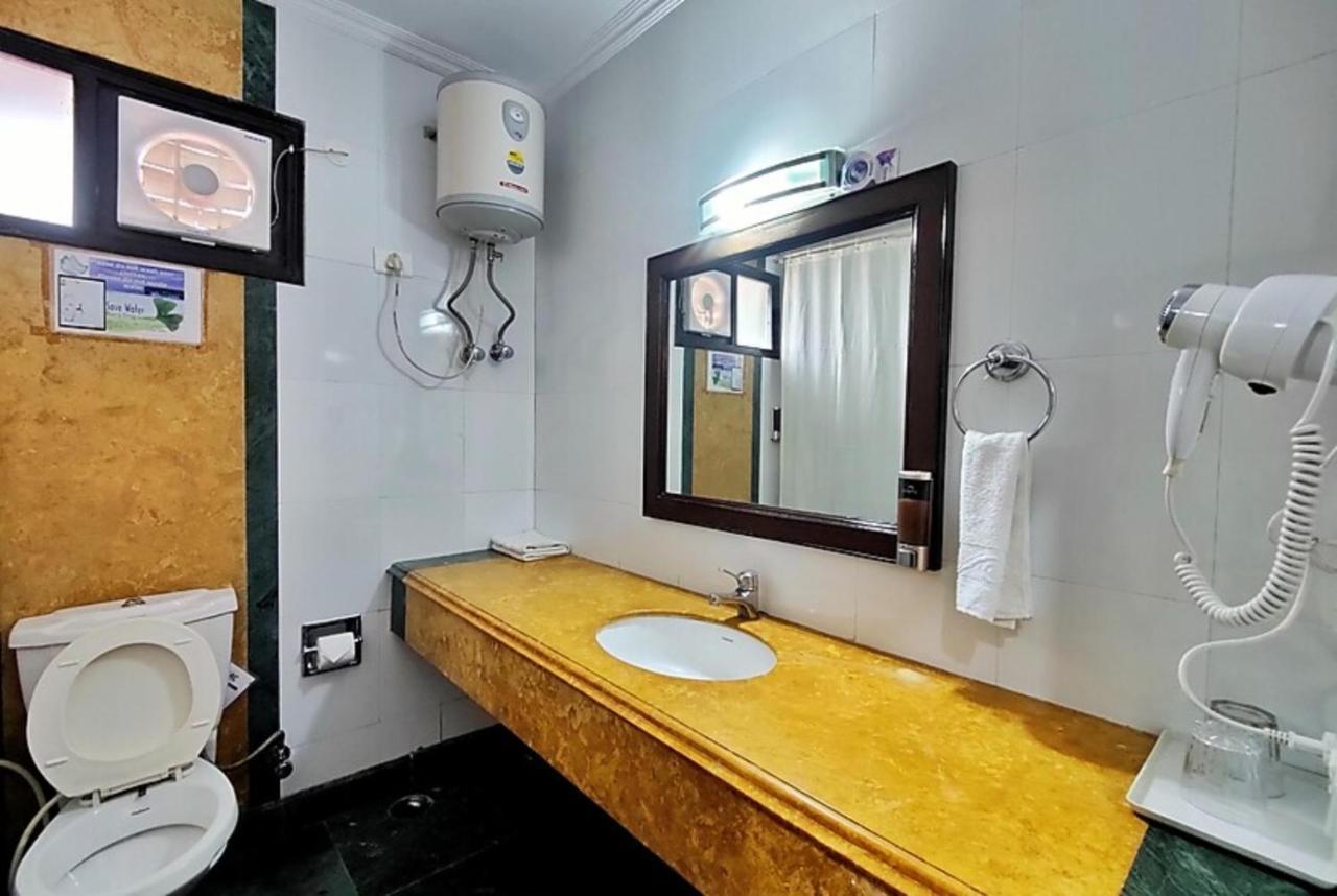 Hotel Marc Shimla Eksteriør billede