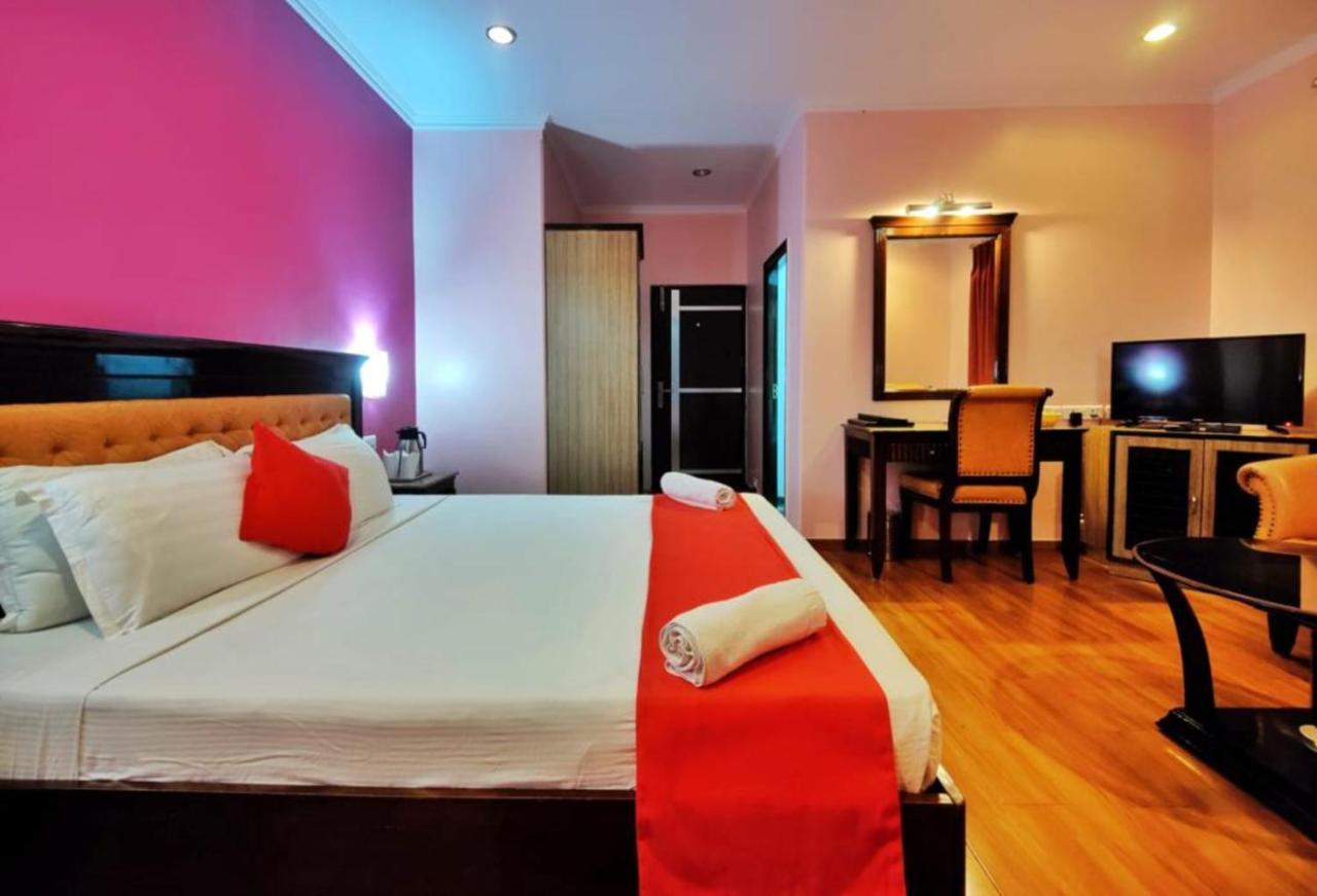 Hotel Marc Shimla Eksteriør billede