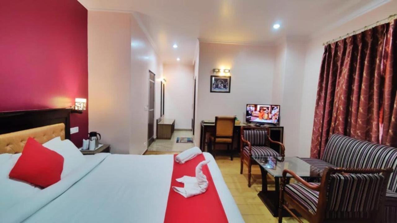 Hotel Marc Shimla Eksteriør billede