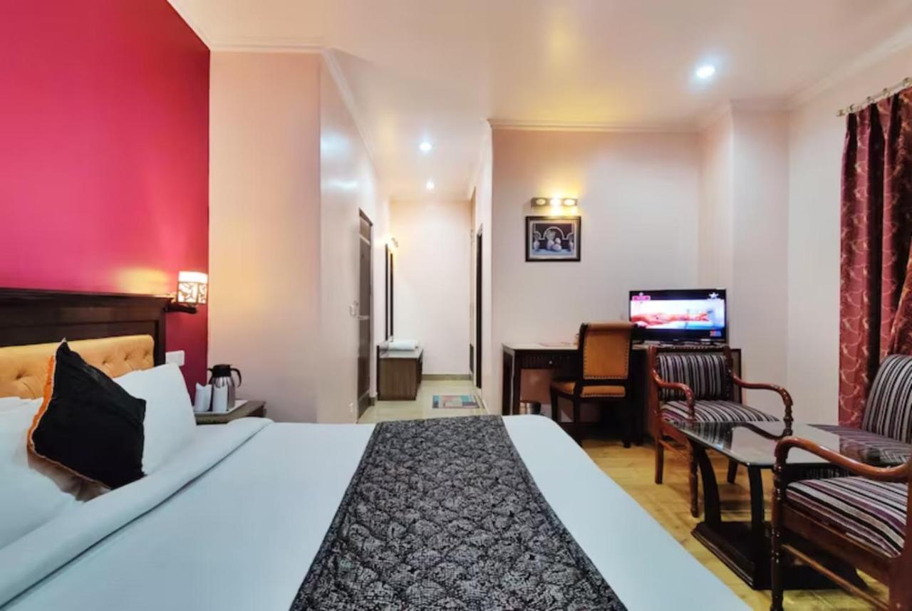 Hotel Marc Shimla Eksteriør billede