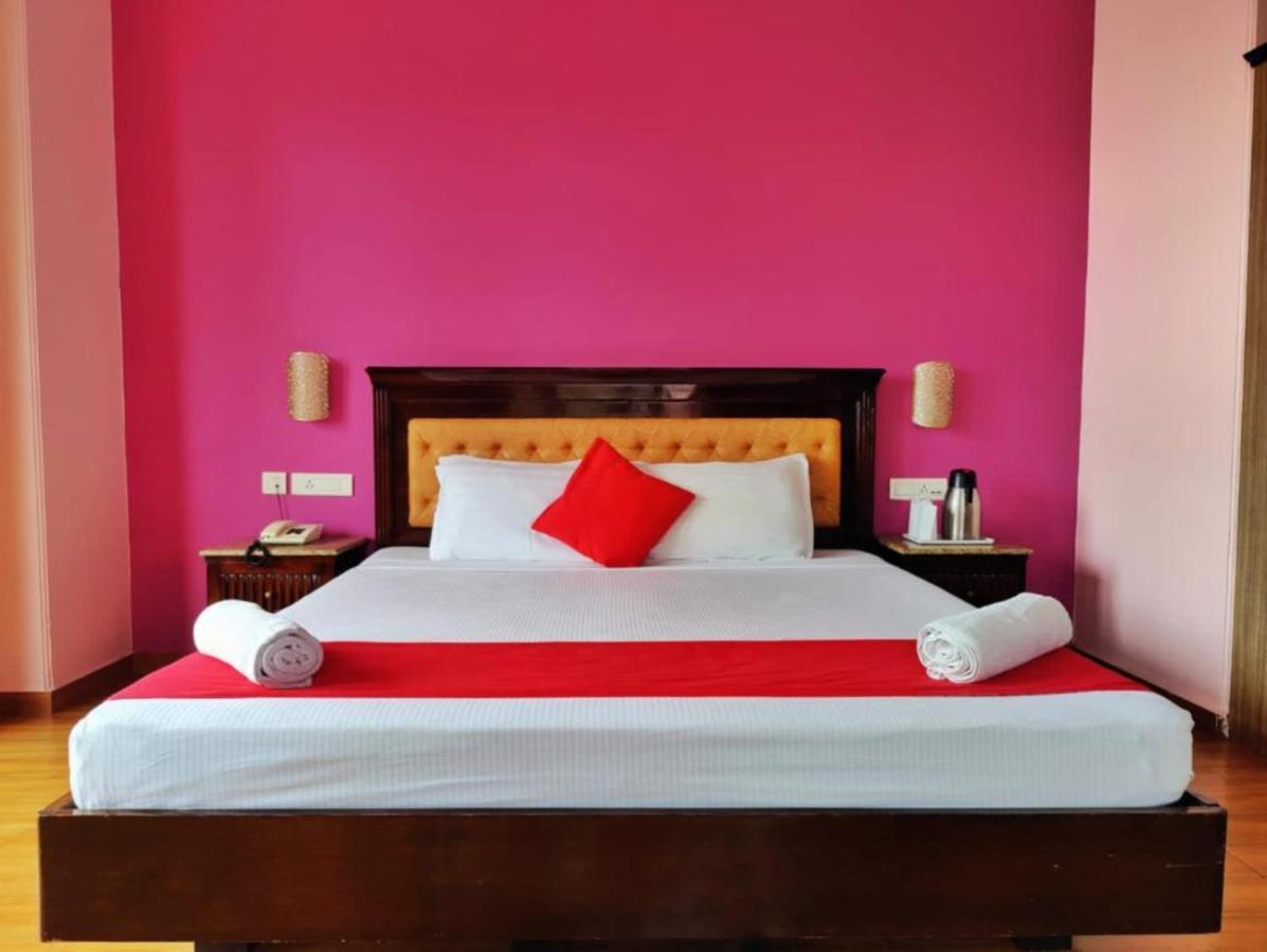 Hotel Marc Shimla Eksteriør billede
