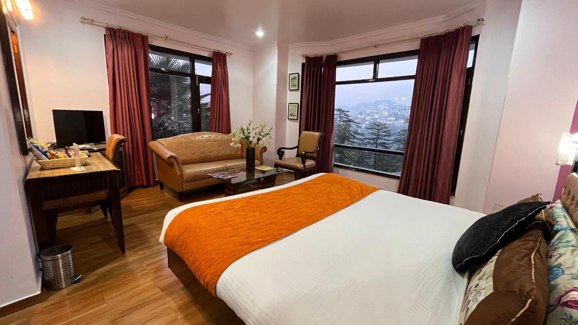 Hotel Marc Shimla Eksteriør billede