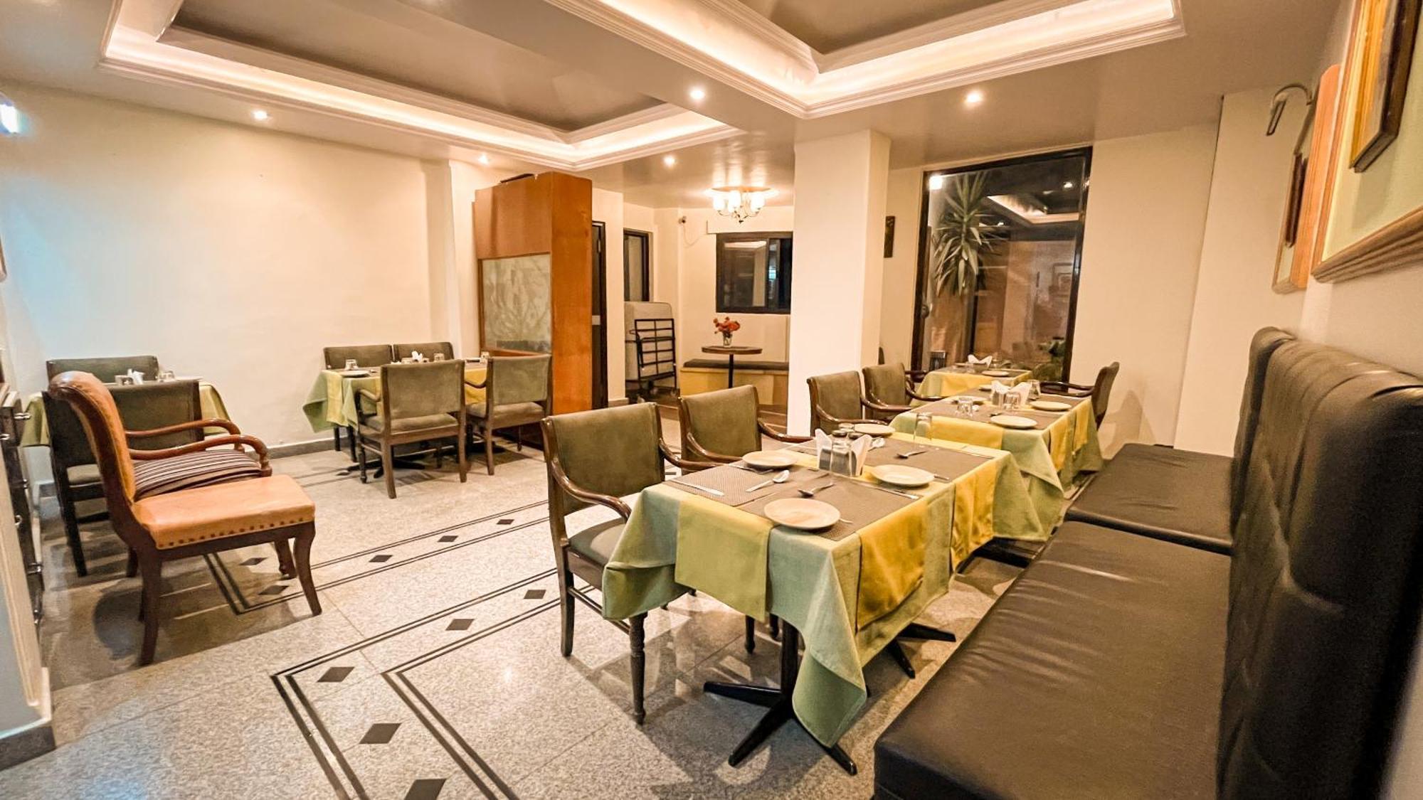 Hotel Marc Shimla Eksteriør billede