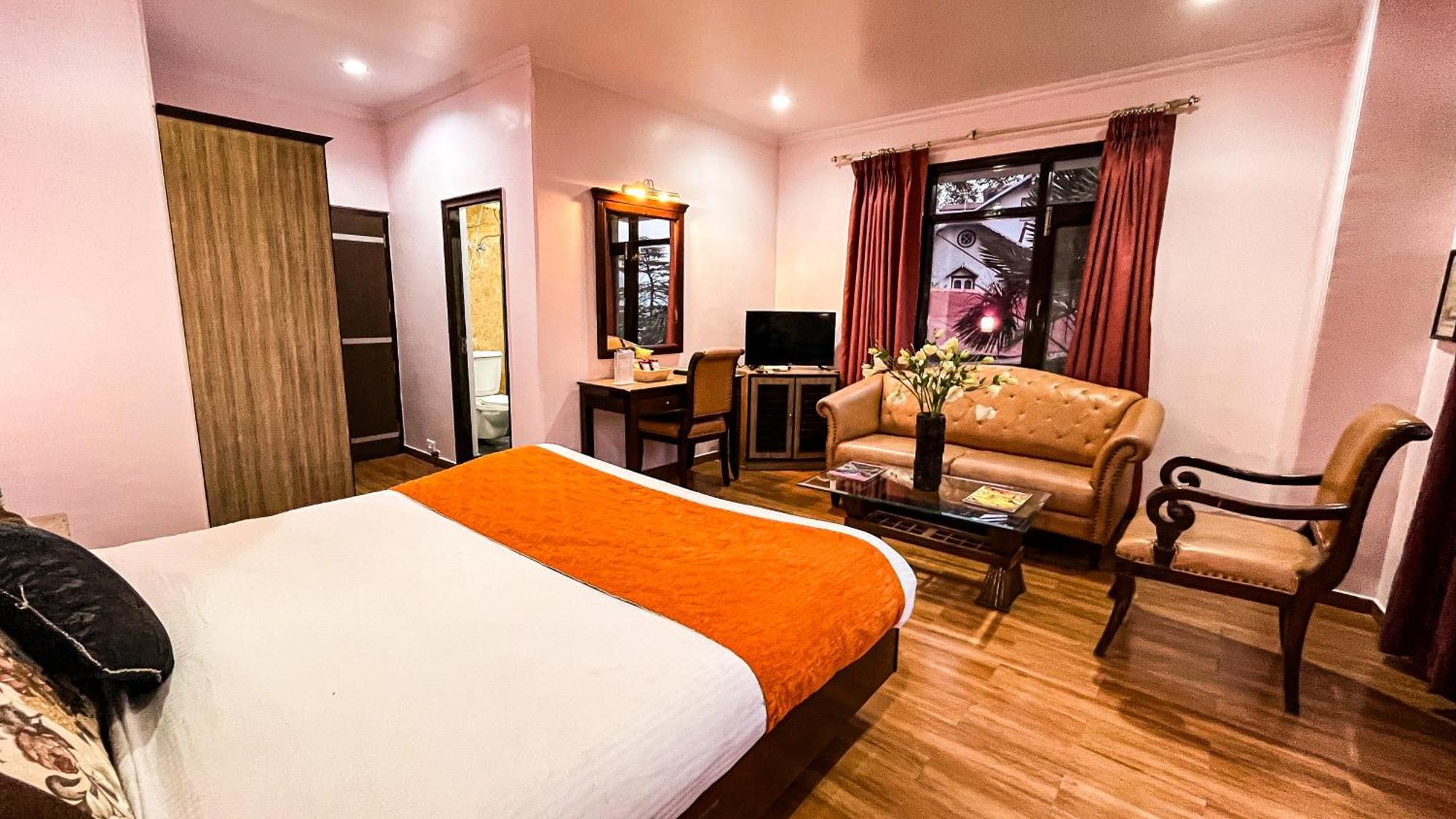 Hotel Marc Shimla Eksteriør billede